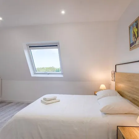Evasion Lumineuse A Avec Parking, Cuisine Equipee Et Proche Bord De - Fr-1-788-35 דירה *